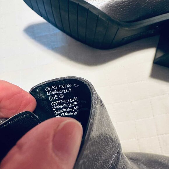 Kenneth Cole Womens Cue Up Block Heel Pointed Toe Ankle Bootie - Shin Kickers - Picture 8 of 8